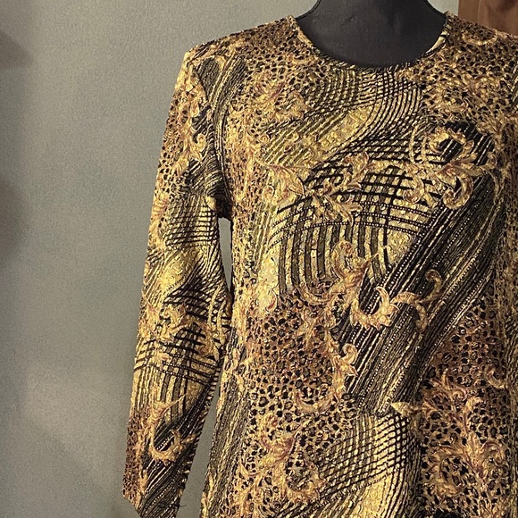 Chico’s Design 3/4 sleeve Top - Picture 3 of 11